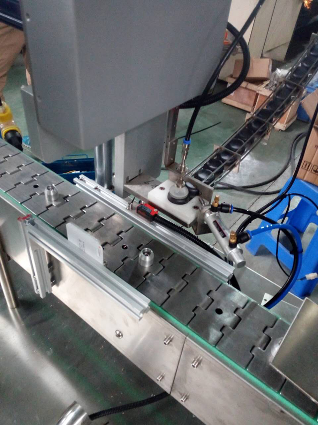 gorres robot alimentant pictures.jpg