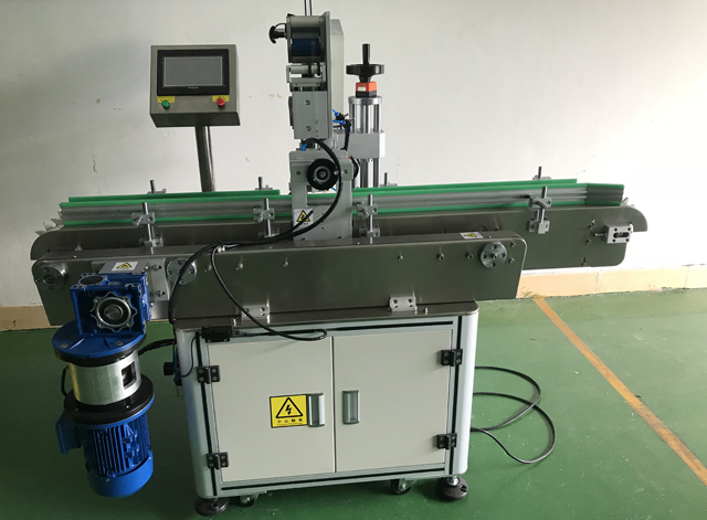 màquina d'etiquetatge de pintallavis personalitzada.jpg