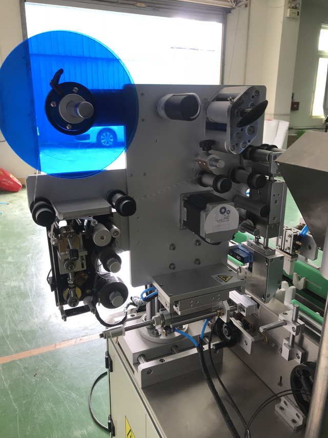 etiquetadora amb impressora.jpg