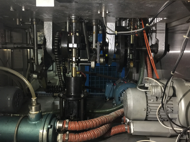 internal structure for filling sealing machines segellat d'ompliment de tubs dins de la màquina.jpg