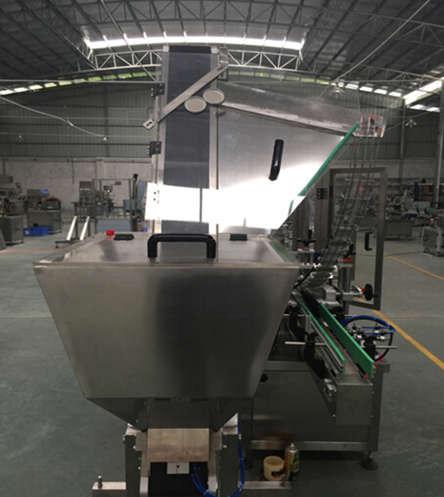 sistema d'aixecament de gorres.jpg