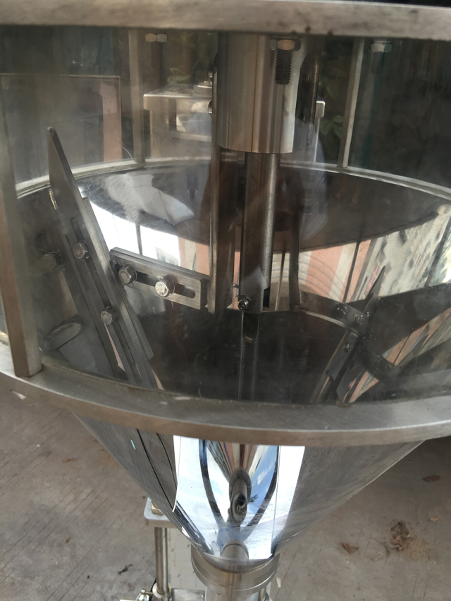 nova màquina d'ompliment de pols (1).jpg