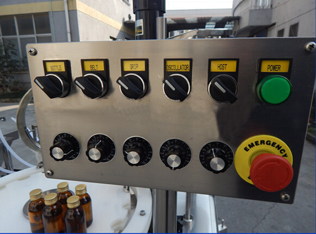 buttons for capping machine botó de control per a la màquina de tapar.jpg