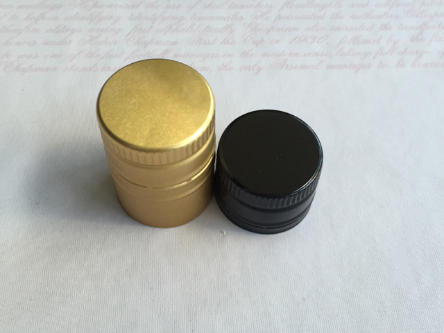 screw caps taps metàl·lics.jpg