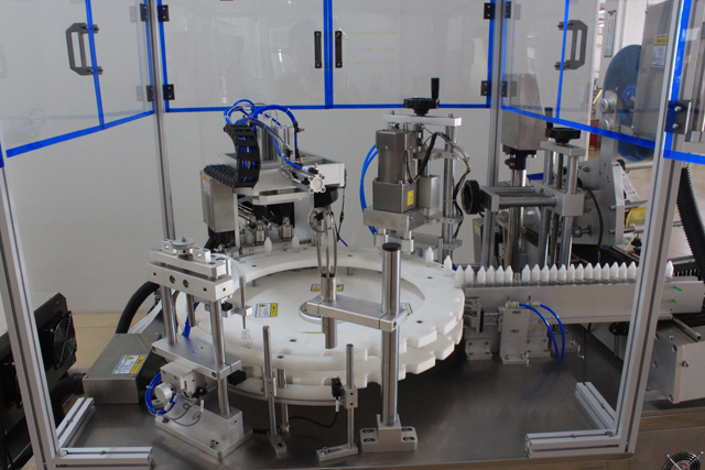 procés d'ompliment d'ampolles.jpg