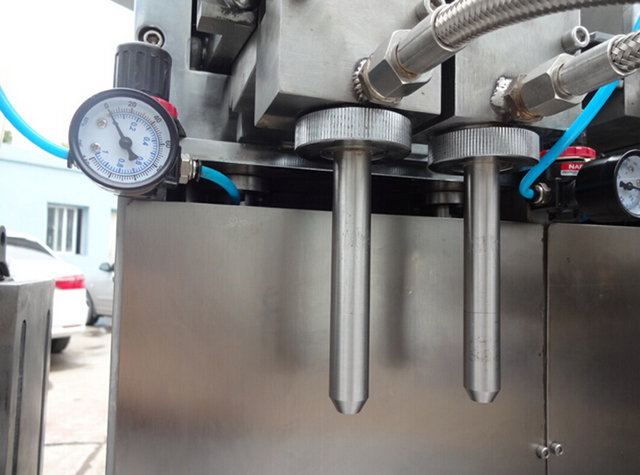 broquets d'ompliment doble.jpg