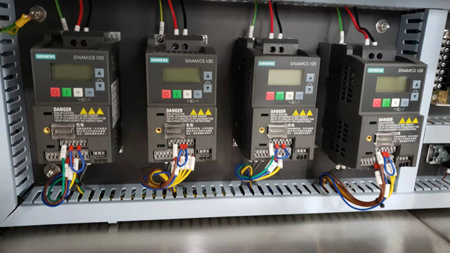 armari electrònic.jpg