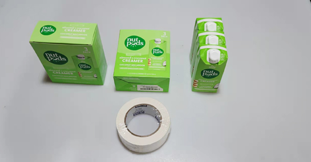 etiquetes i caixes mostres.jpg