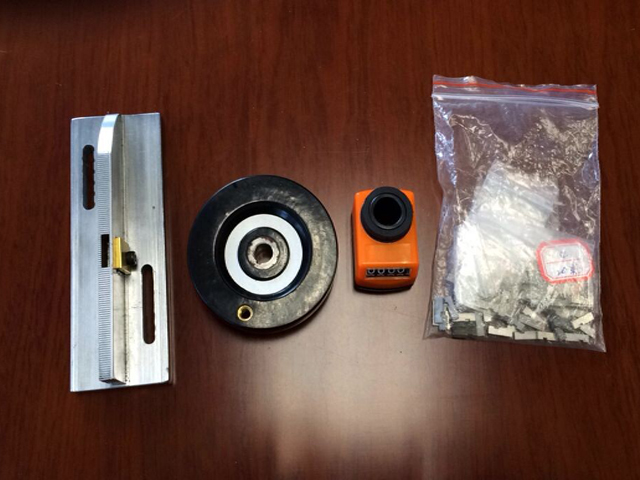 cutter mould for ultrasonic sealing machine MOTLLE&CUTTER per a màquina de segellat de tubs ultrasònics (1).jpg