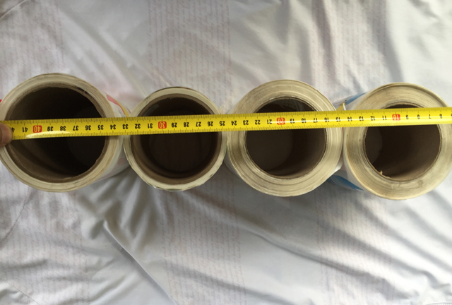 Rotllos d'etiquetes per etiquetar.jpg