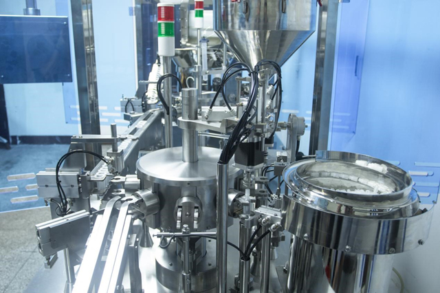 línia d'ompliment de xeringues (3).jpg