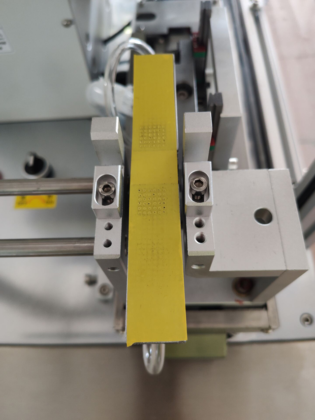 etiquetes cables d'impressió filferro detalls de la màquina (6).jpg