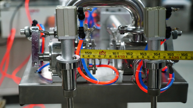 stainless steel connection part for whole filling machines màquina d'omplir amb SS Steel.jpg