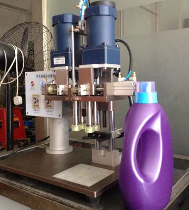 clear pictures for screw capping machinery SCREW CAPPER machinery.jpg