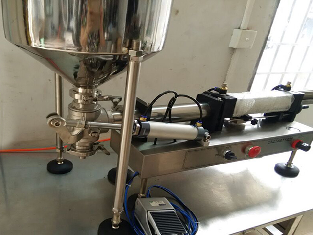 il·lustració de la màquina d'ompliment.jpg