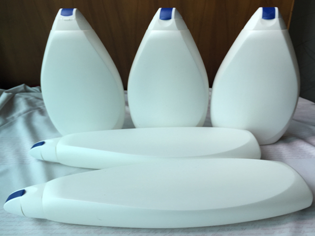 etiquetadora semiautomàtica samples.jpg