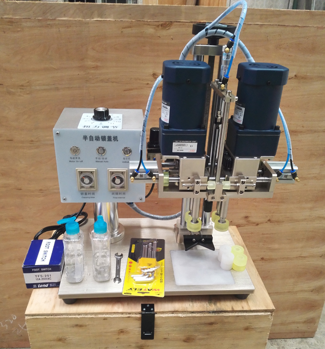 màquina de tapa de cargol.jpg