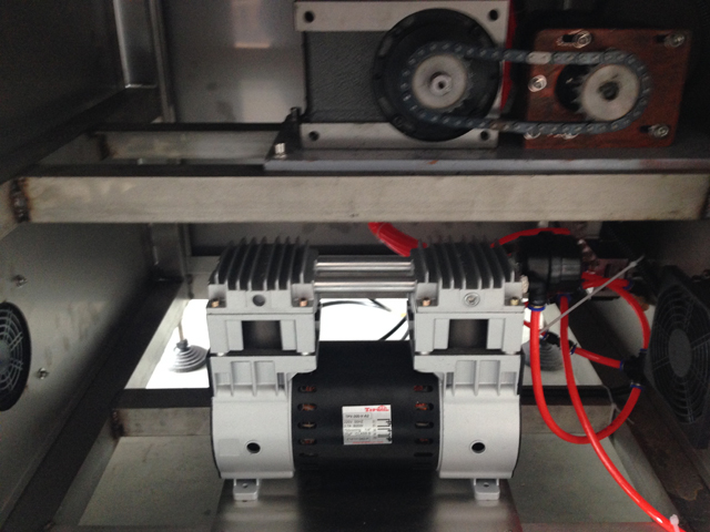 vacuum pump part from vacuum capping machine tanc de la bomba de buit.jpg