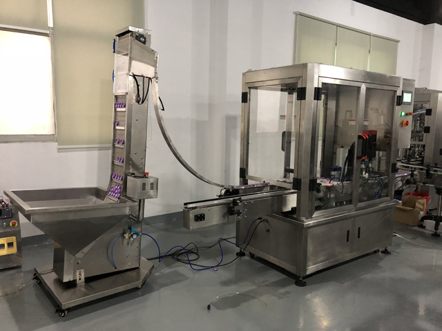 màquines de taponatge màquines de cosmètica.JPG